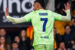 LOL决赛-包含瓦伦西亚客场逆转，跻身联赛前列的词条