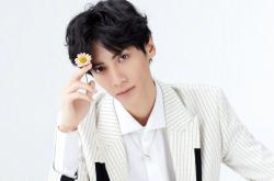 英雄联盟总决赛2025-冰与火的审判，当瑞典王牌弗拉霍维奇碾过冰岛业余防线