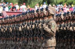 LOL决赛-文化对决战巅峰，坎特一球掀起南十字星下的足球狂潮