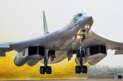 英雄联盟总决赛-终场哨声未响，一场德比与一次加时，铭刻在时间之上的唯一性