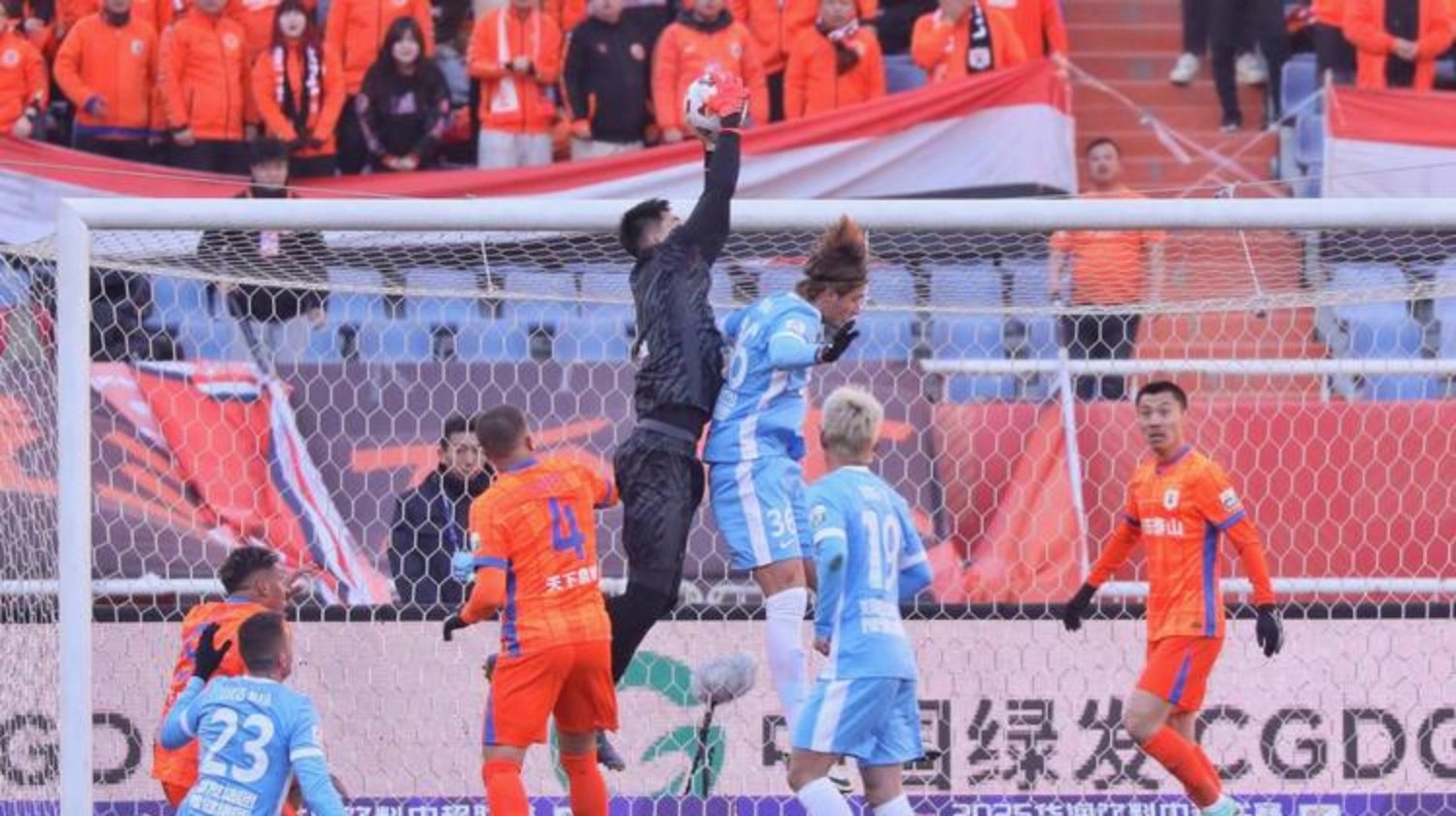 决赛中球员表现出色，领先一定分数