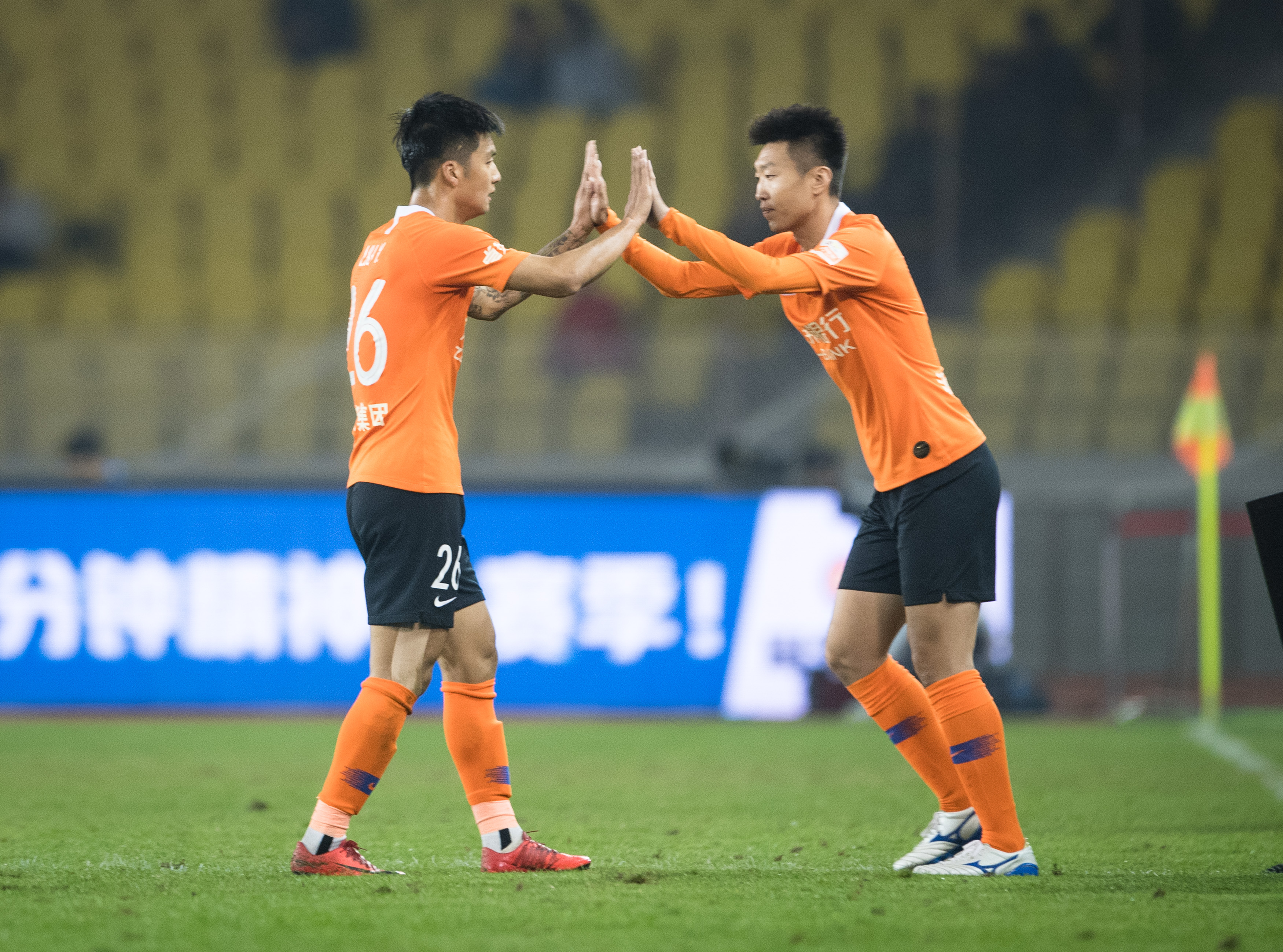 关于武汉卓尔球员全力备战下场对阵，决胜关键战的信息