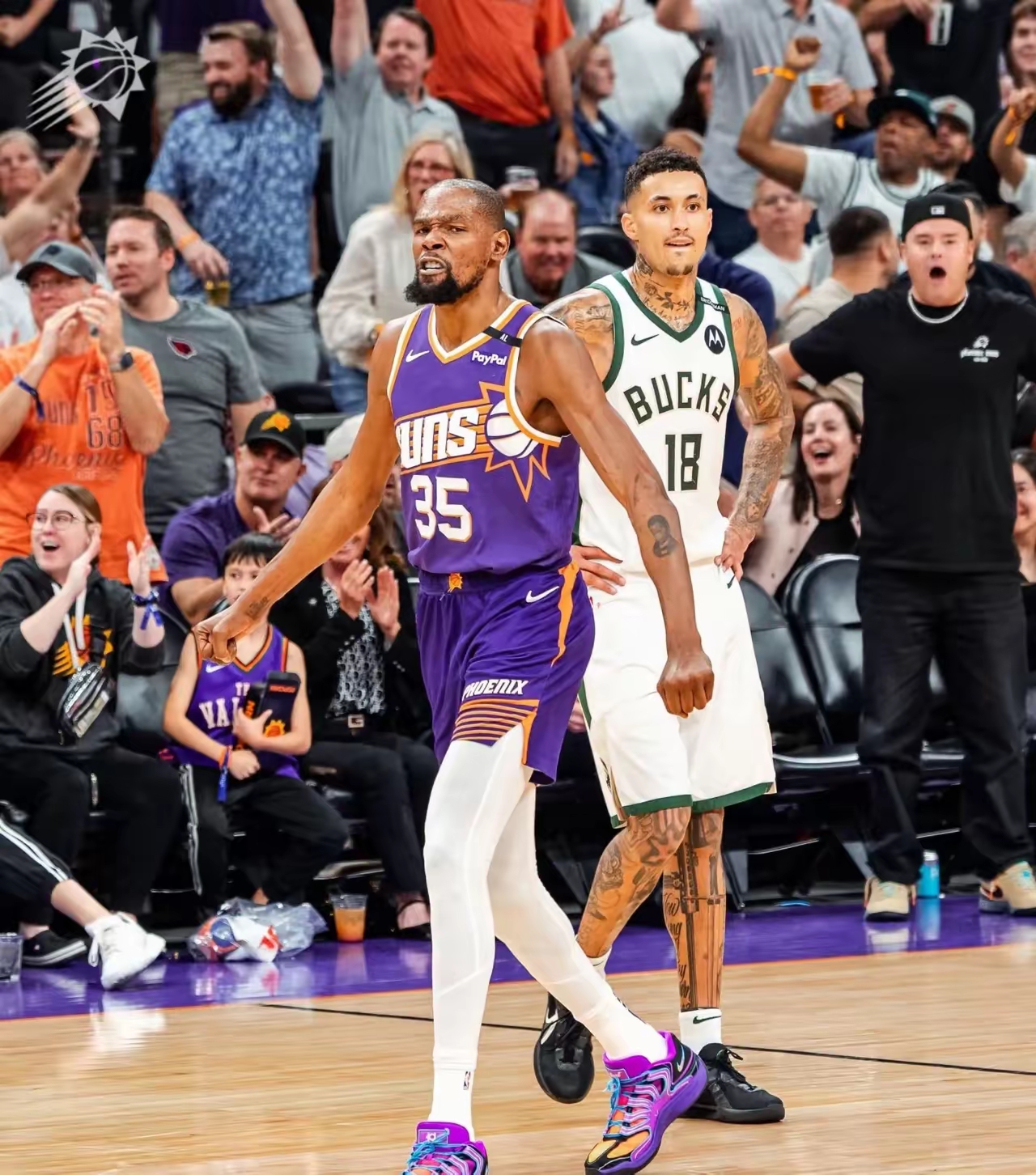 关于太阳大胜森林狼，布克独砍分创纪录的信息