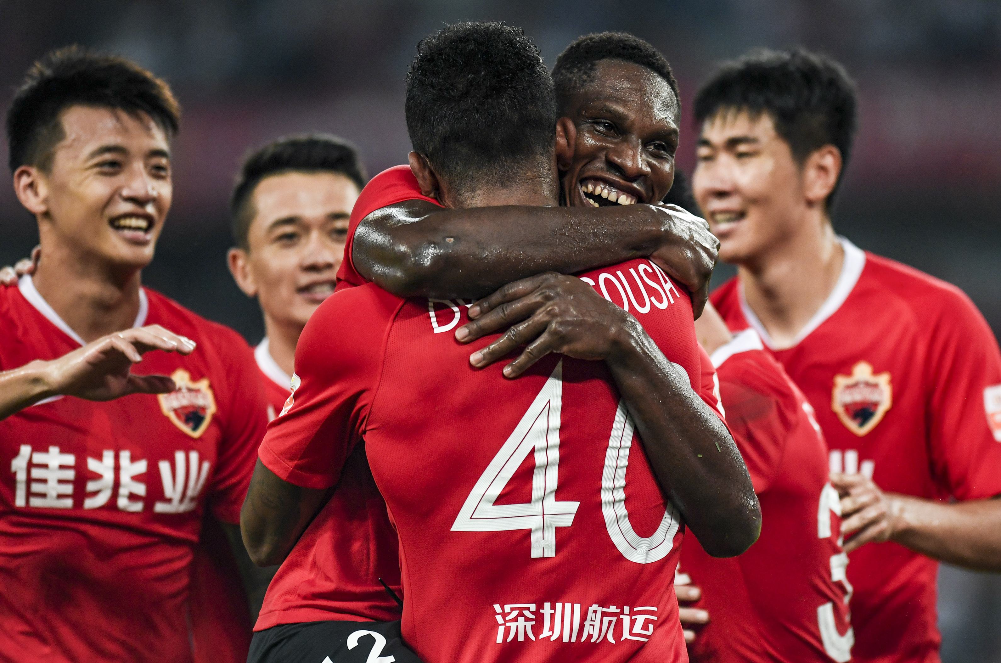 富力主场击败建业，提前备战