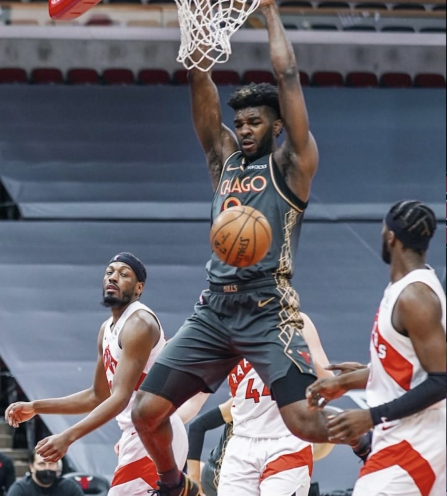 雷诺车队轻取威廉姆斯，诺里斯高光表现的简单介绍