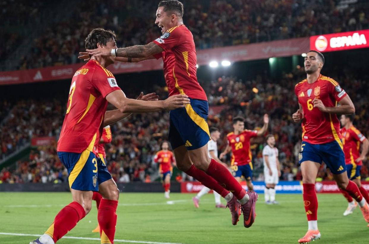 乌克兰险胜西班牙,奥亚尔萨瓦尔带队取胜 乌克兰险胜西班牙,奥亚尔萨瓦尔带队取胜