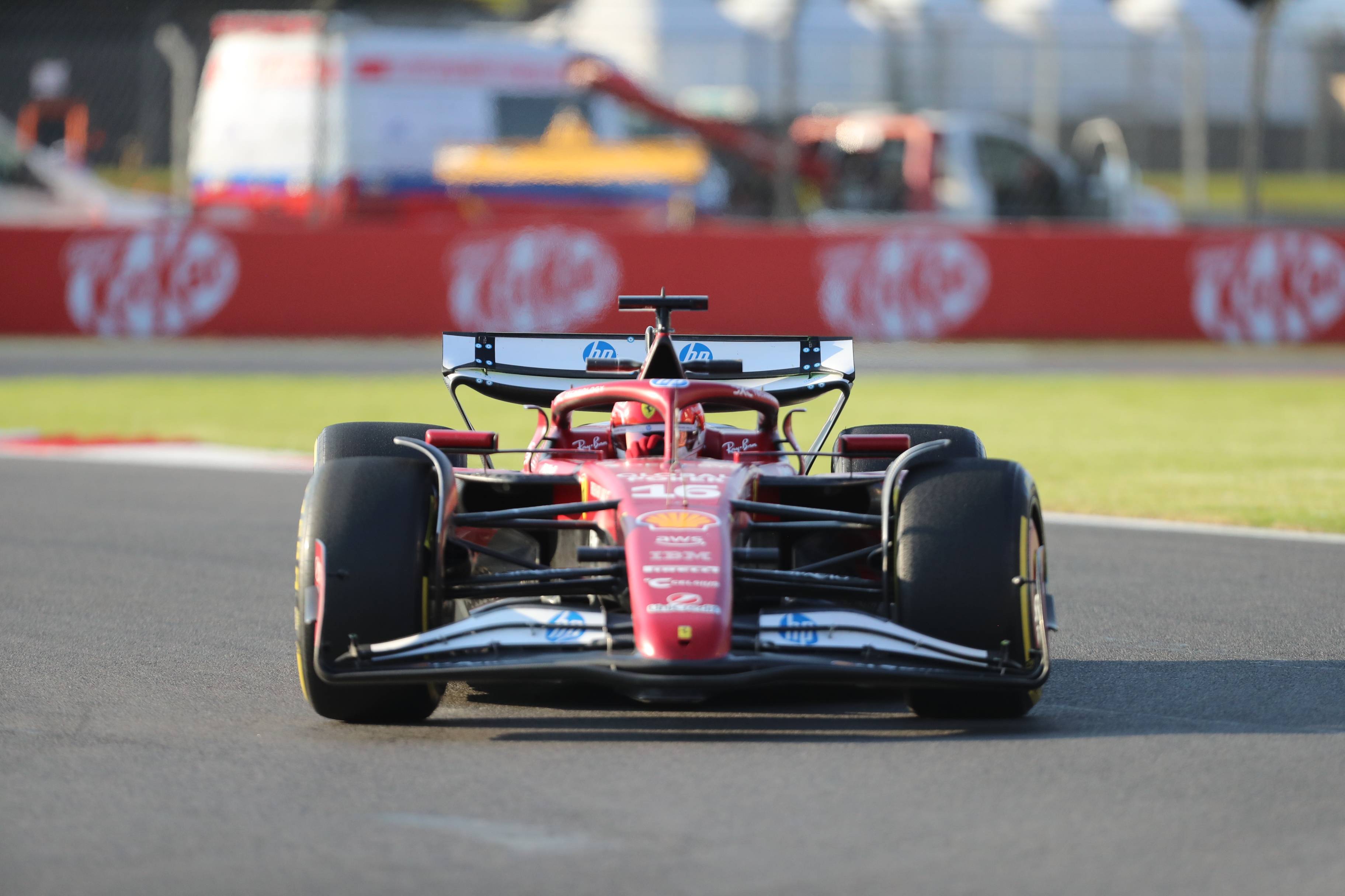 红牛二队完胜雷诺车队,勒克莱尔统治全场 红牛二队完胜雷诺车队,勒克莱尔统治全场