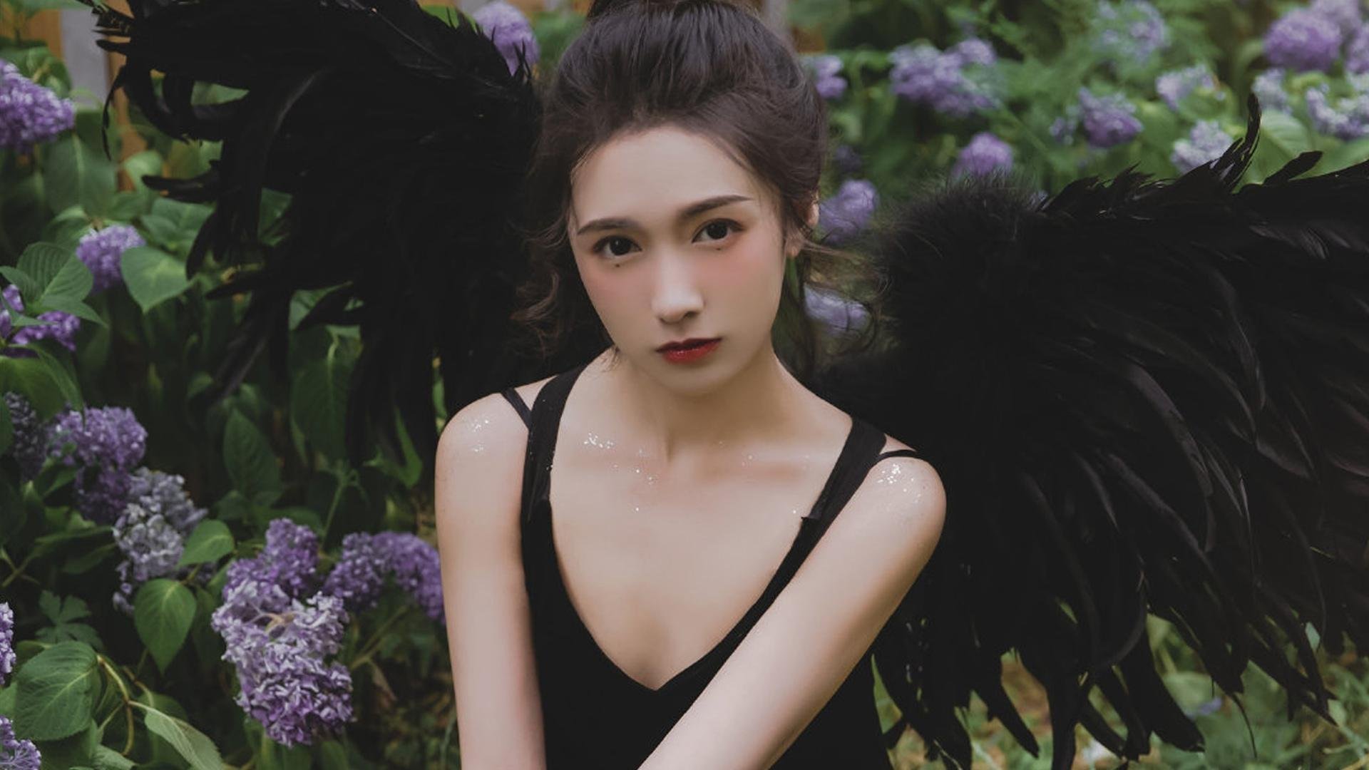 北境寒光刺破南美风暴，格纳布里一传一射助利物浦稳稳拿下厄瓜多尔