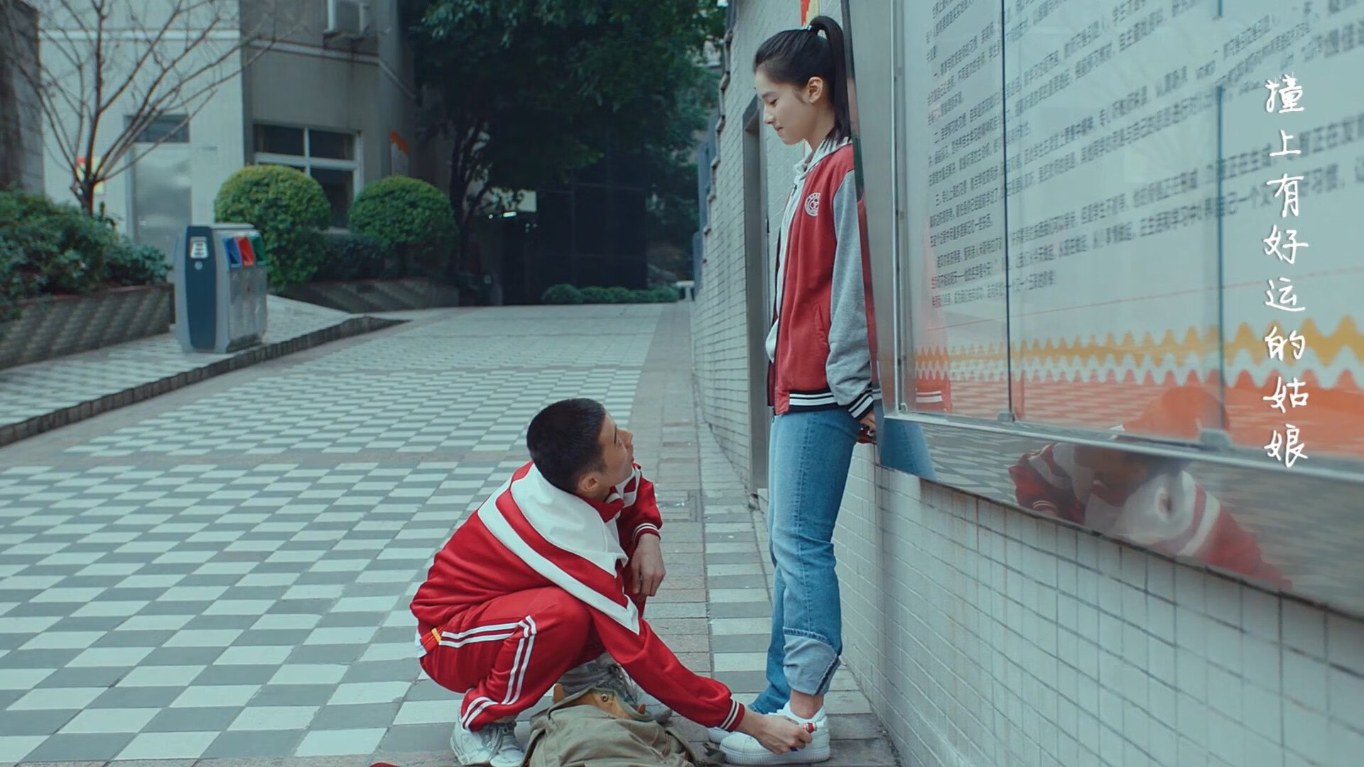 当莱万目光黯淡时,马克西在德甲之巅燃起新的火焰